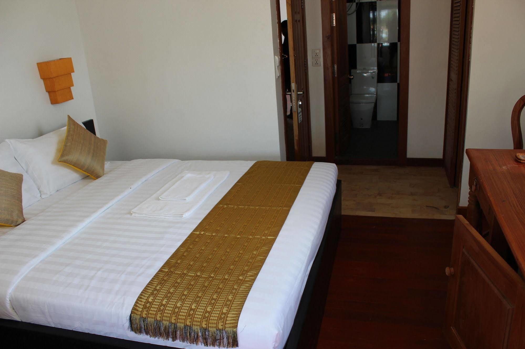 Baan Soksan Hotel เสียมราฐ ภายนอก รูปภาพ